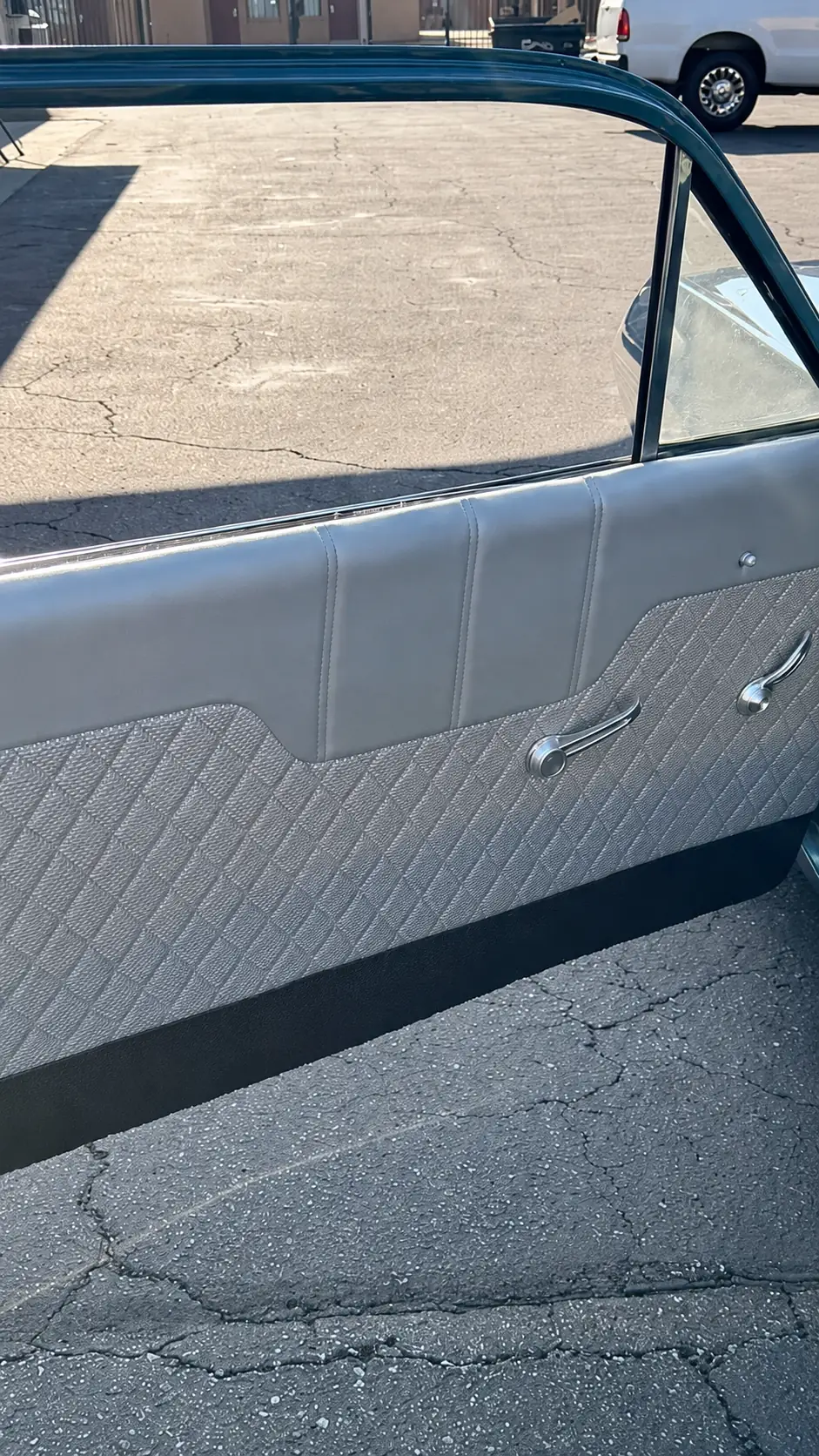 Finished two-tone classic door panel