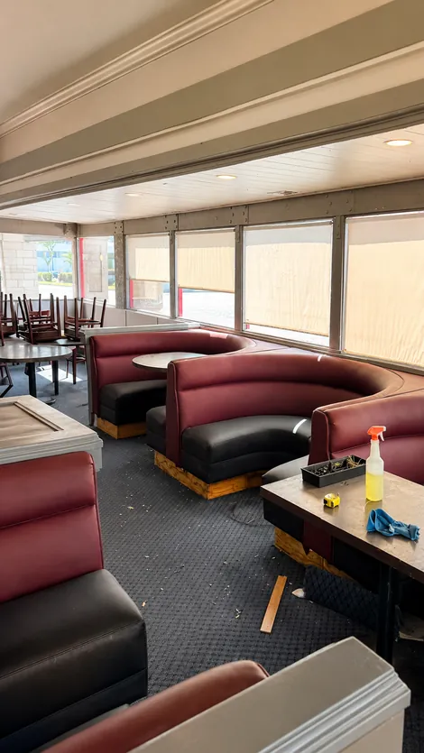 Restaurant & Commercial Seating