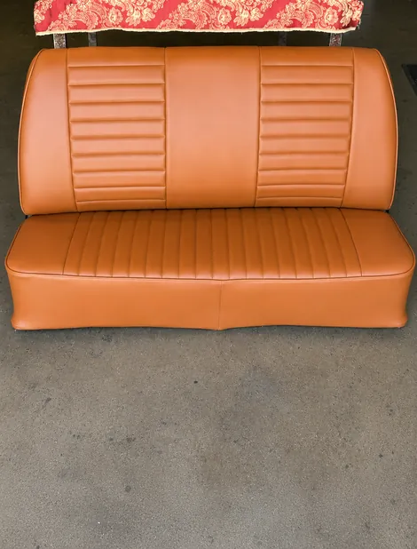 Caramel Classic Bench Seat
